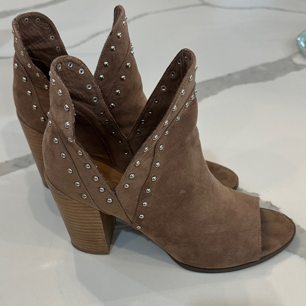 Report Brown Suede Heeled Boots with Studs